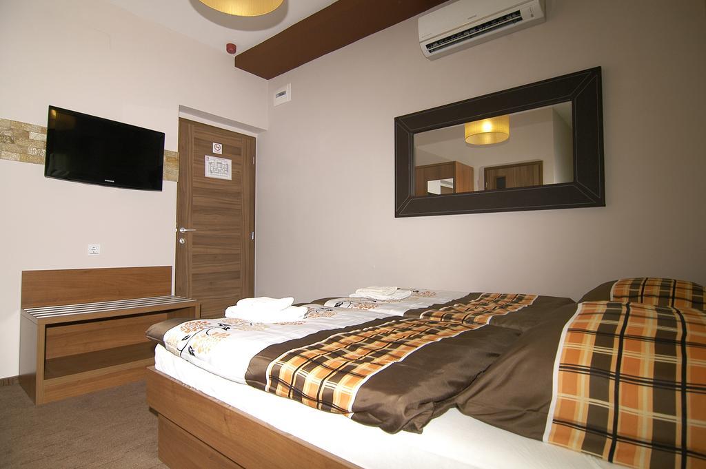 Hotel Corso Siófok Cameră foto