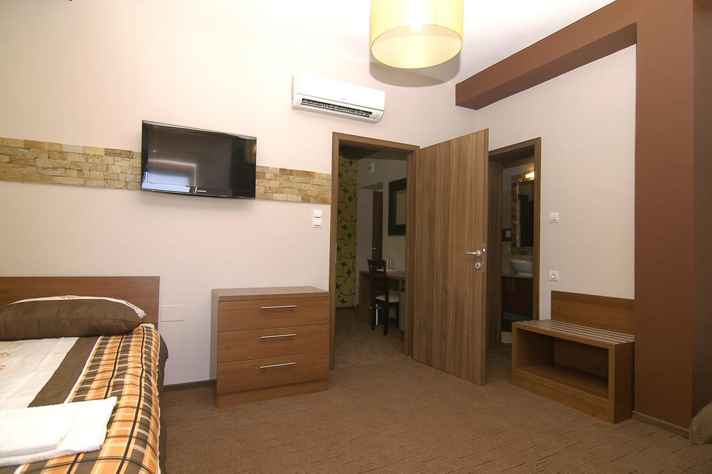 Hotel Corso Siófok Cameră foto