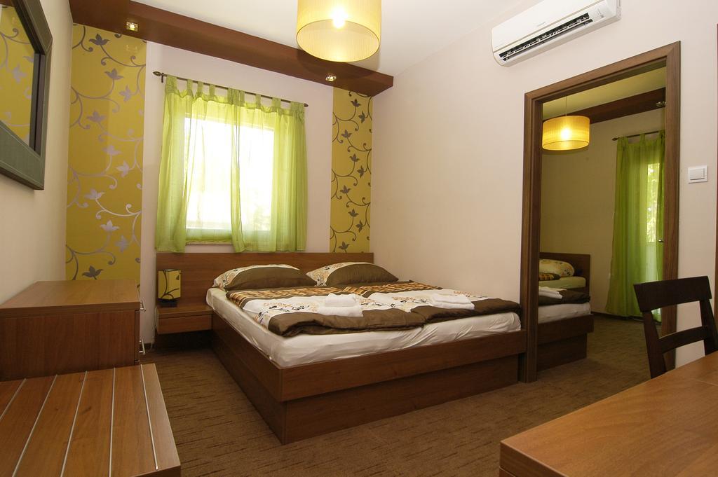 Hotel Corso Siófok Exterior foto